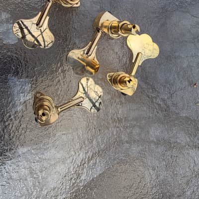 Hipshot Ultralite 3/8 Gold USA Bass Tuners Clover - Gold image 1