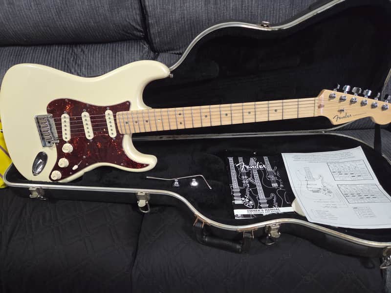 Fender Deluxe Stratocaster 2008 - White Pearl image 1