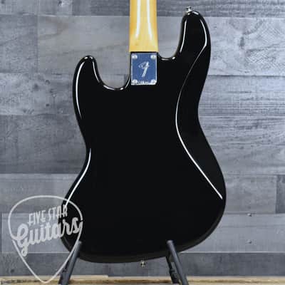 Mint Fender Vintera III Early 70s Jazz Bass - Black with Gigbag image 2