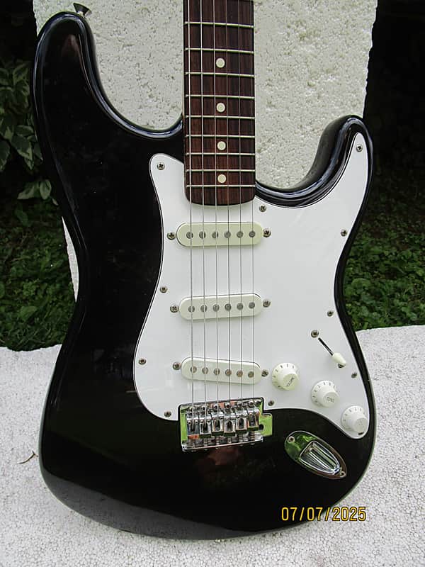 Fender Squier Stratocaster Guitar, 1993, Mexico, Black, Excellent Condition image 1