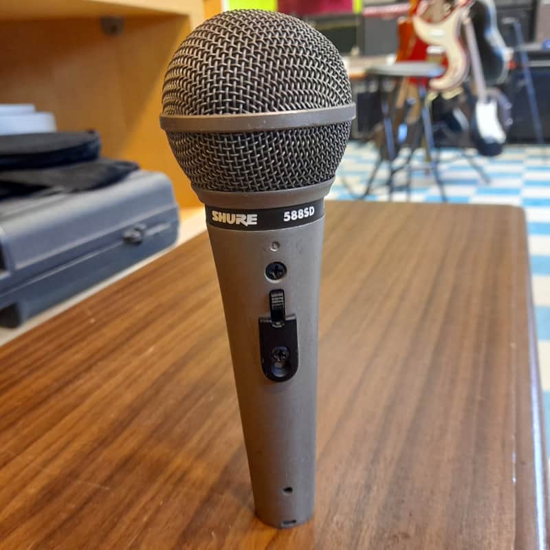 Shure 588 SD Unisphere B Dynamic Microphone image 1