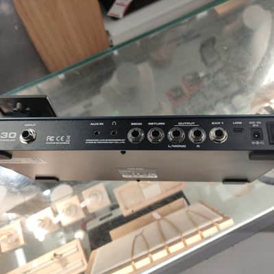 NuX MG-30 Versatile Modeling Guitar Processor 2021 - Bleu image 2