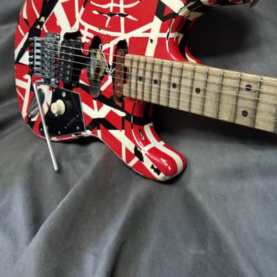 2021 EVH Striped Series Frankie Red / White / Black Stripes Relic image 1