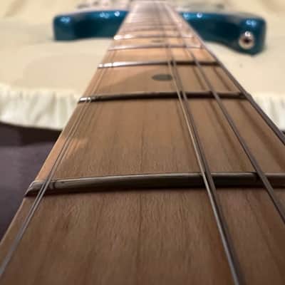 Fender American Elite Stratocaster SSS with Maple Fretboard 2016 - 2019 - Ocean Turquoise Metallic image 12