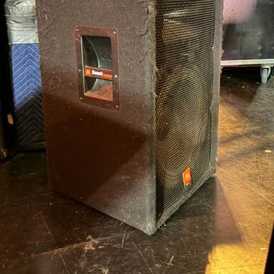 JBL SoundFactor SF15 15" 2-Way Passive Loudspeaker Cabinet - 250W RMS / 1000W Peak - Single image 5