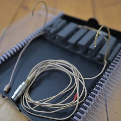 12 sets of DPA 4088-DC-A-F00-LH Cardioid Headset Microphones 2013 - Present - Beige image 3