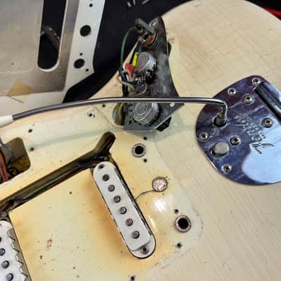 Fender Jaguar 1966 in olympic white finsih with original case image 18