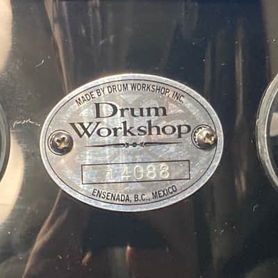 DW (Drum Workshop) - 5x14" DW "Ensenada" Black/Black Hardware image 2