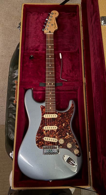 Custom Fender Deluxe Roadhouse Stratocaster w/ Roasted Maple Pau Ferro Neck, Locking Tuners, FREE CASE & FREE SHIPPING