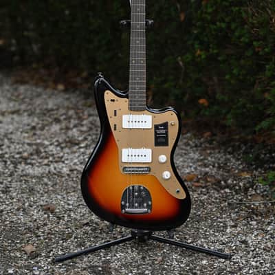 Fender Limited Edition Vintera II Road Worn 50s Jazzmaster- 3-Color Sunburst image 2