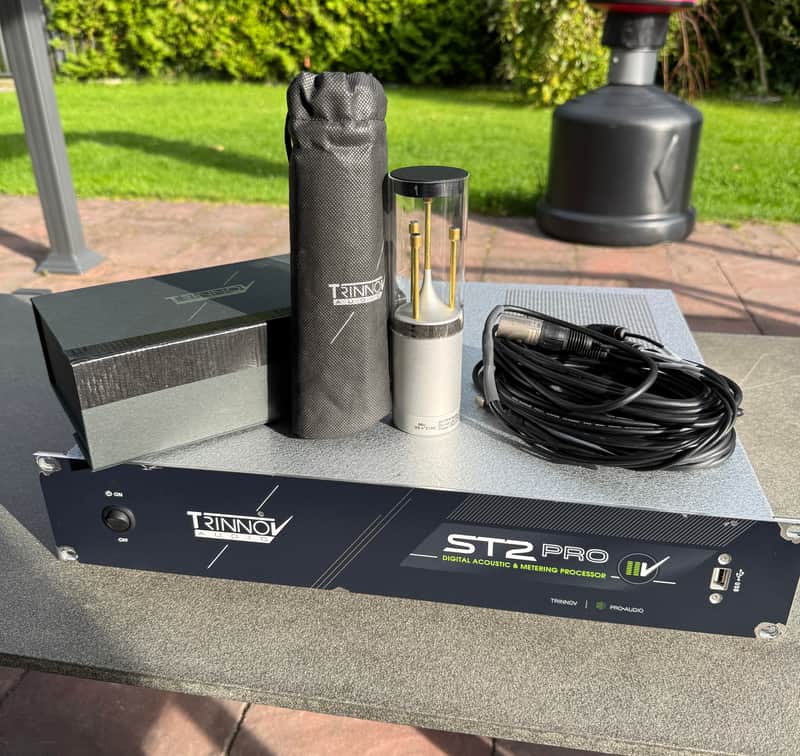 Trinnov ST2 Pro & 3D Measurement Mic Bild 1