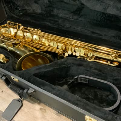 Buffet Crampon Tenor Saxophone - Lacquered Brass image 14