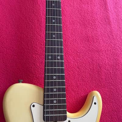Fender Bullet Deluxe with Rosewood Fretboard 1981 - 1982 - Ivory image 8