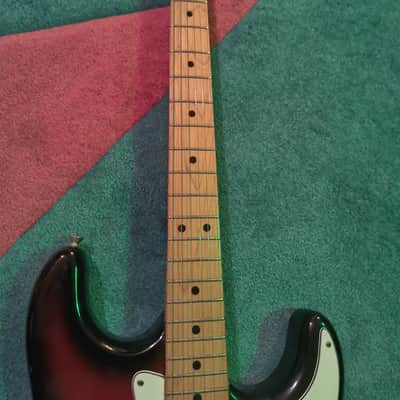 Vintage 70s - Fresher Straighter Stratocaster - 3 Tone Sunburst (Made in Japan) image 3