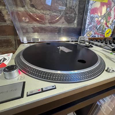 Technics SL-1200M3D 2000s - Silver Bild 6