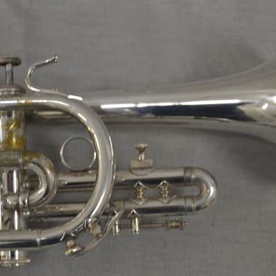 Corneta Bach Stradivarius 181-37 plateada en buen estado. image 3
