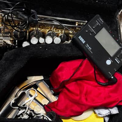 Yamaha YAS26 Alto Saxophone w Case image 14