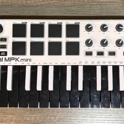 AKAI MPK Mini Special Edition