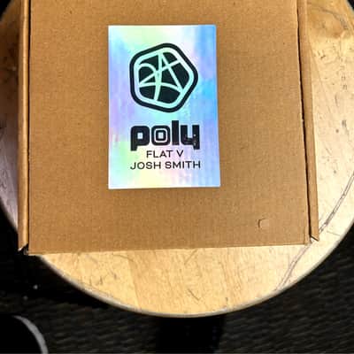 Poly Josh Smith Flat V Dual-Channel Gain Pedal EFFECTS image 5
