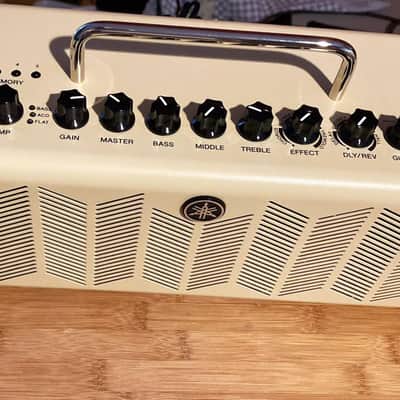 Yamaha THR10 desktop guitar amp Amplifier Mint Condition image 3