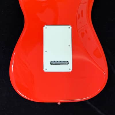Fender Player II Stratocaster 2024 - Present - Coral Red image 5