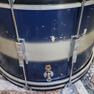 Ludwig Clubdate Spotlight 60's bass drum - Blue silver duco laquer-22x14 with Speedmaster pedal image 8