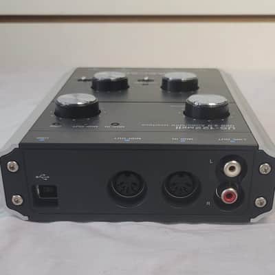 TASCAM US-122 MKII USB Audio Interface 2010s - Black image 2