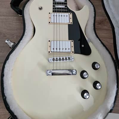 Gibson Les Paul Studio 2007 - White image 1