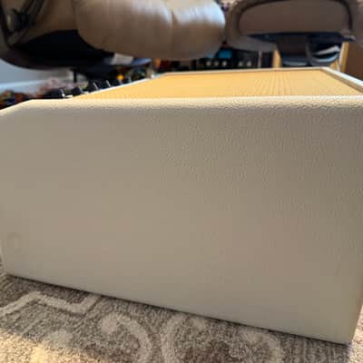 Magic Amplification Vibro Prince with Mid Knob - Blonde image 3