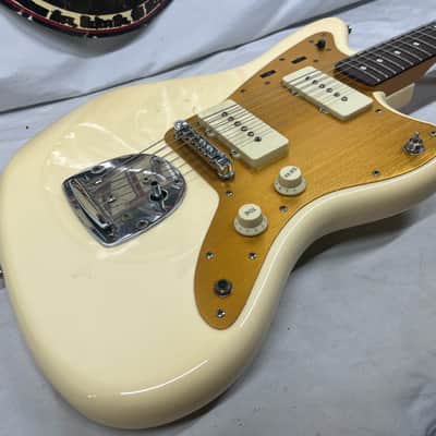 Squier J Mascis Jazzmaster Electric Guitar - Vintage White image 17