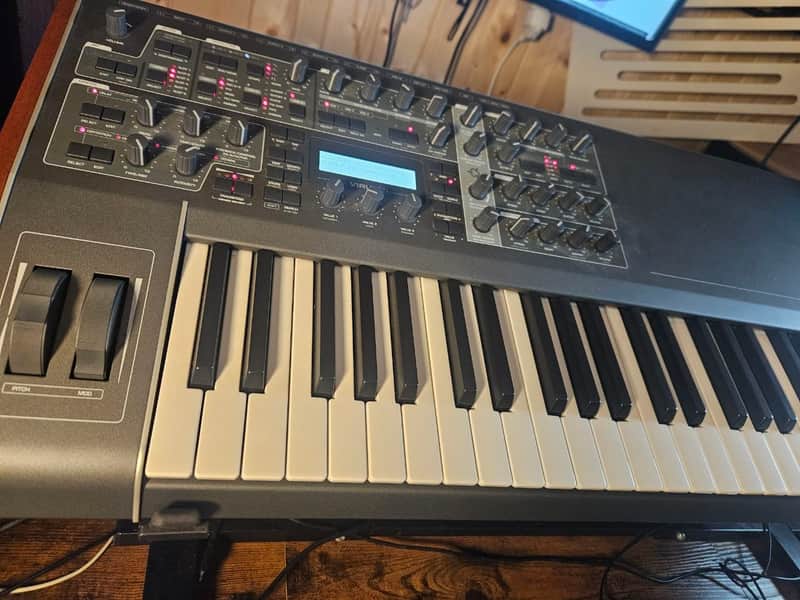 Access Virus TI2 keyboard GREAT image 1