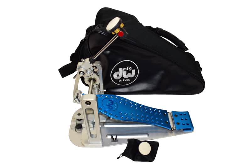 DW DWCPMDDBL MDD Machined Direct Drive Single Bass Drum Pedal, Cobalt w/ Bag image 1