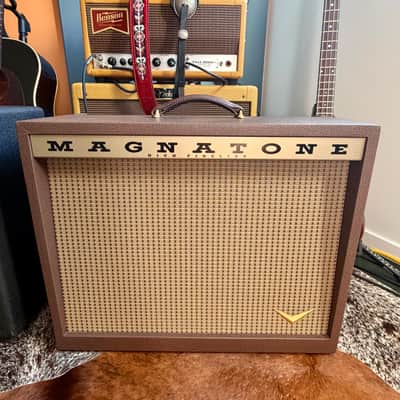 Magnatone Varsity Reverb 15-Watt 1x12" Guitar Combo (2017 - Present) image 1