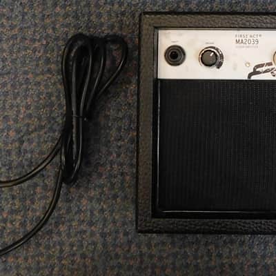 First Act ME431 Electric Guitar + First Act Battery Powered Practice Amp + Cable - Black image 9