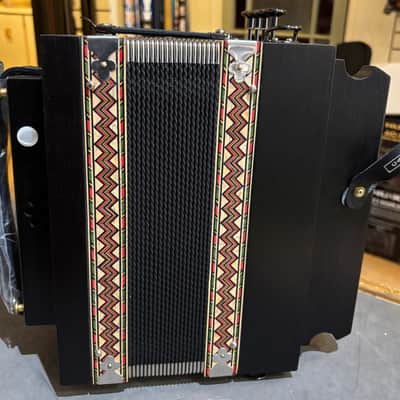 Castagnari Melodeon C 4-Stop Diatonic Button Accordion Black image 3