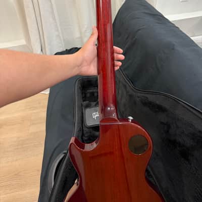 Gibson Les Paul Studio 2021 Wine Red image 4