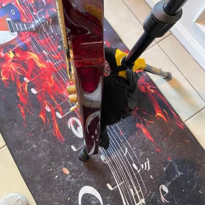 ESP LTD KH-V Red Sparkle – Kirk Hammett Signature | EMG Bone Breakers | ESP Deluxe Case image 8