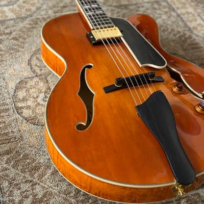 Eastman AR580CE-HB Archtop Electric in Honeyburst w/ Hardcase & Free Pro Setup image 5