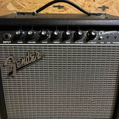Fender Champion 20 20-Watt 1x8" Guitar Practice Amp 2013 - 2024 - Black image 2