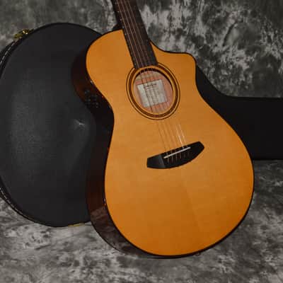 Immagine 2024 Breedlove - Organic Pro Performer CN Acoustic Electric - Aged top Toner, Burst back - 1