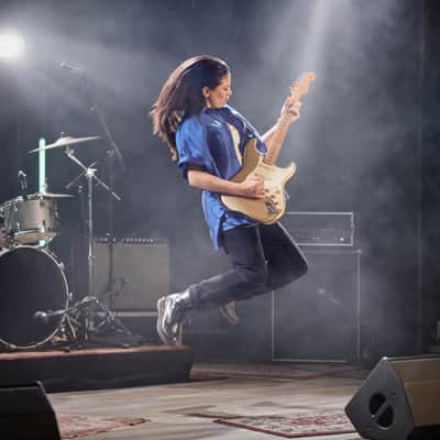 Shure GLXD16+ Wireless Guitar Pedal System with WA305 Cable, GLXD1+ Bodypack and GLXD6+ Guitar Pedal Receiver image 4