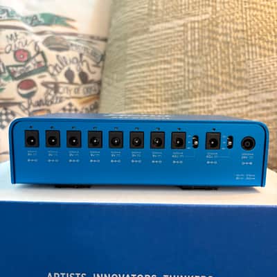 Strymon Zuma 9-Output High Current DC Power Supply 2016 - Present - Blue image 3