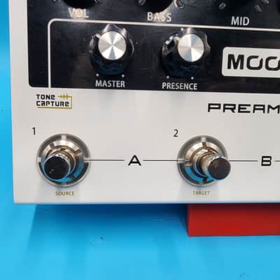Mooer Preamp LIVE Guitar Effect Modeling Pedal 12 Channel Amp Cab Sim IR Bass image 6