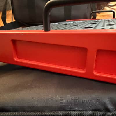 Temple Audio DUO 17 TR Pedalboard with Soft Case 2015 - Present - Temple Red image 4
