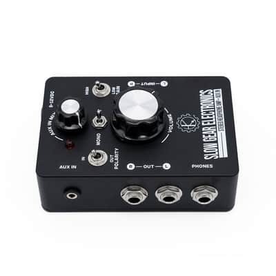 Slow Gear Electronics Headphone Amplifier for Pedalboards | Reverb