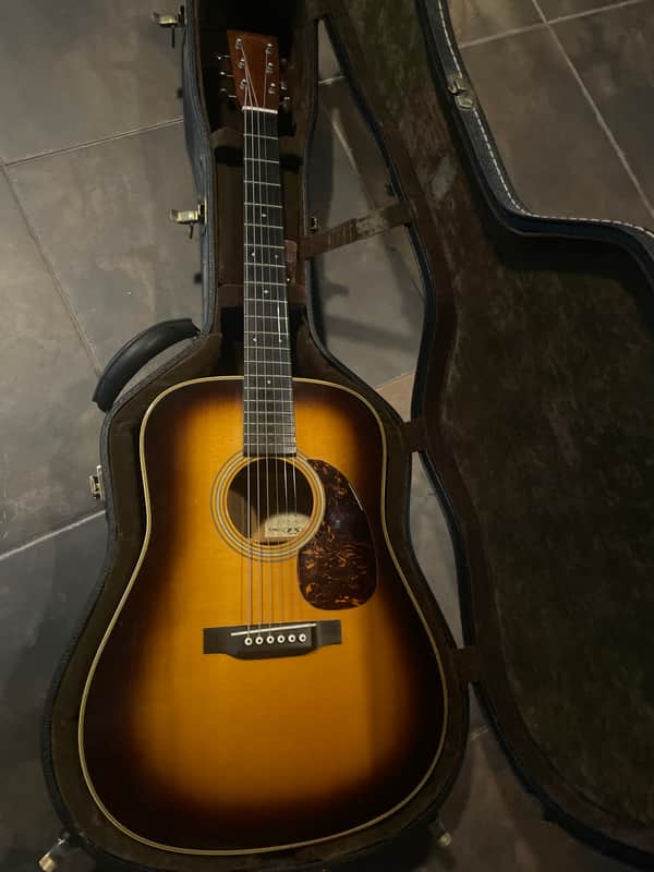 Martin D-28 Marquis sunburst 2008 - 2009