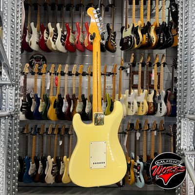 Fender 1982 Stratocaster The Strat Arctic White True Vintage image 8