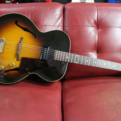 Vintage 1952 Gibson ES125 Serial # Z1439 - Sunburst w/ Case image 2