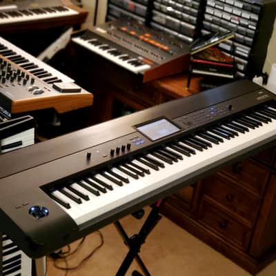 MUST SEE!!! KORG KROME 88 WORKSTATION FULLY SERVICED AND READY TO ROCK! image 8