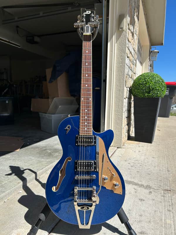 Duesenberg Starplayer TV 2010s - Blue Sparkle image 1